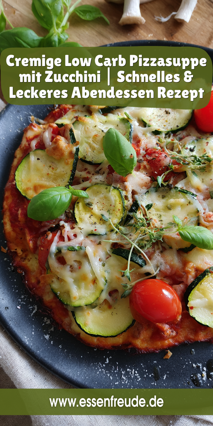 Low Carb Pizzasuppe mit Zucchini - Cremig & Lecker!